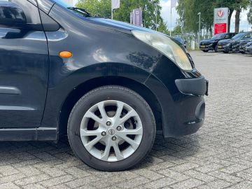 Nissan Pixo